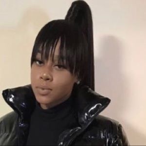 Meet your Posher, Alisa